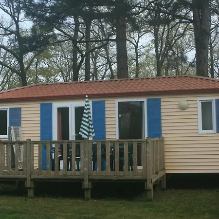Mobil-home 6 Personnes 3 *